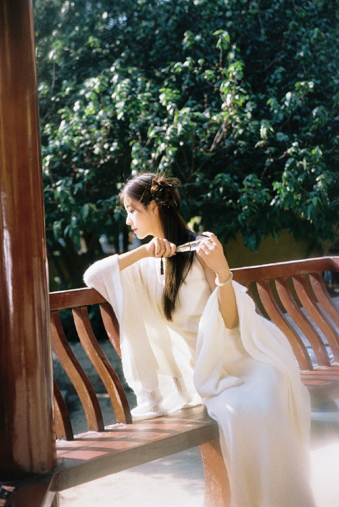 假面女郎 封面